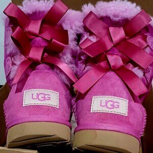 UGG BAILEY BOW II